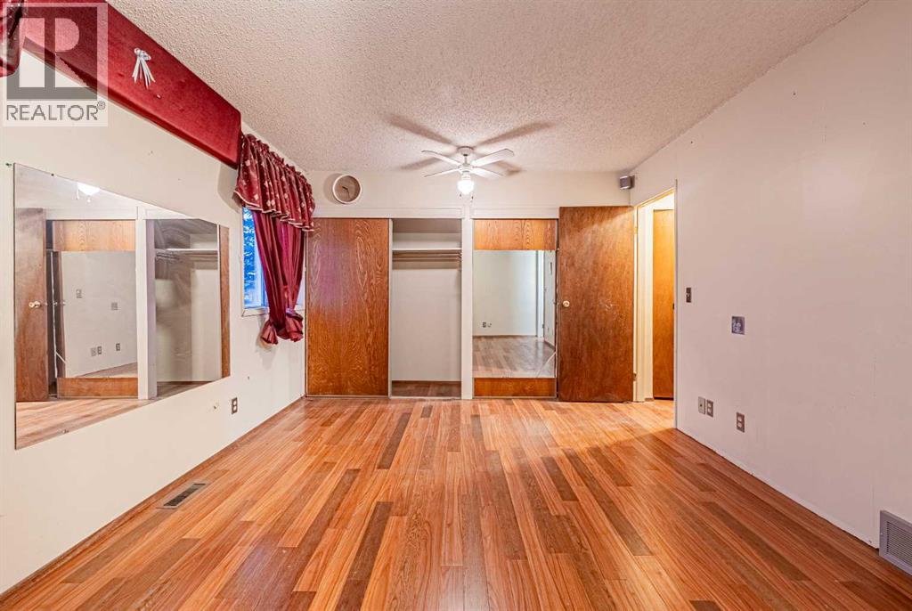 Single Family House 4 Level for Sale in  Castlebrook Rise NE Castleridge Calgary 