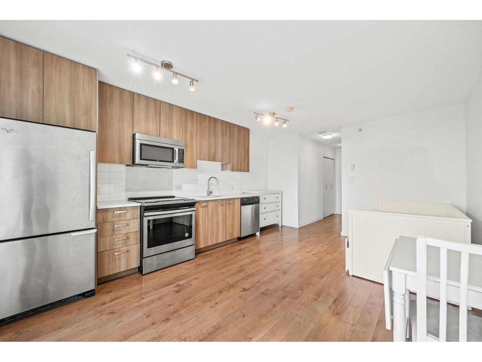 2511 13325 102A Avenue - photo 2