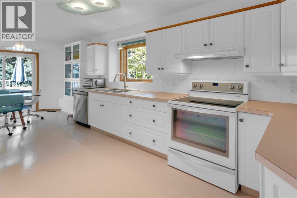 Single Family House Bungalow for Sale in  Christie Gardens SW Christie Park Calgary 