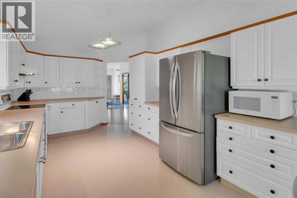 Single Family House Bungalow for Sale in  Christie Gardens SW Christie Park Calgary 