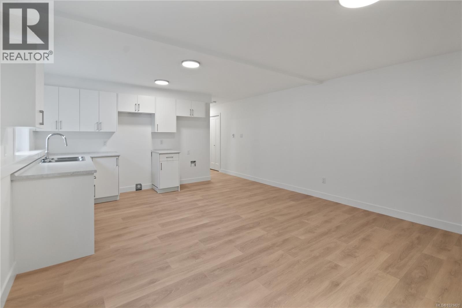 1013 Rozzano Pl, Ladysmith