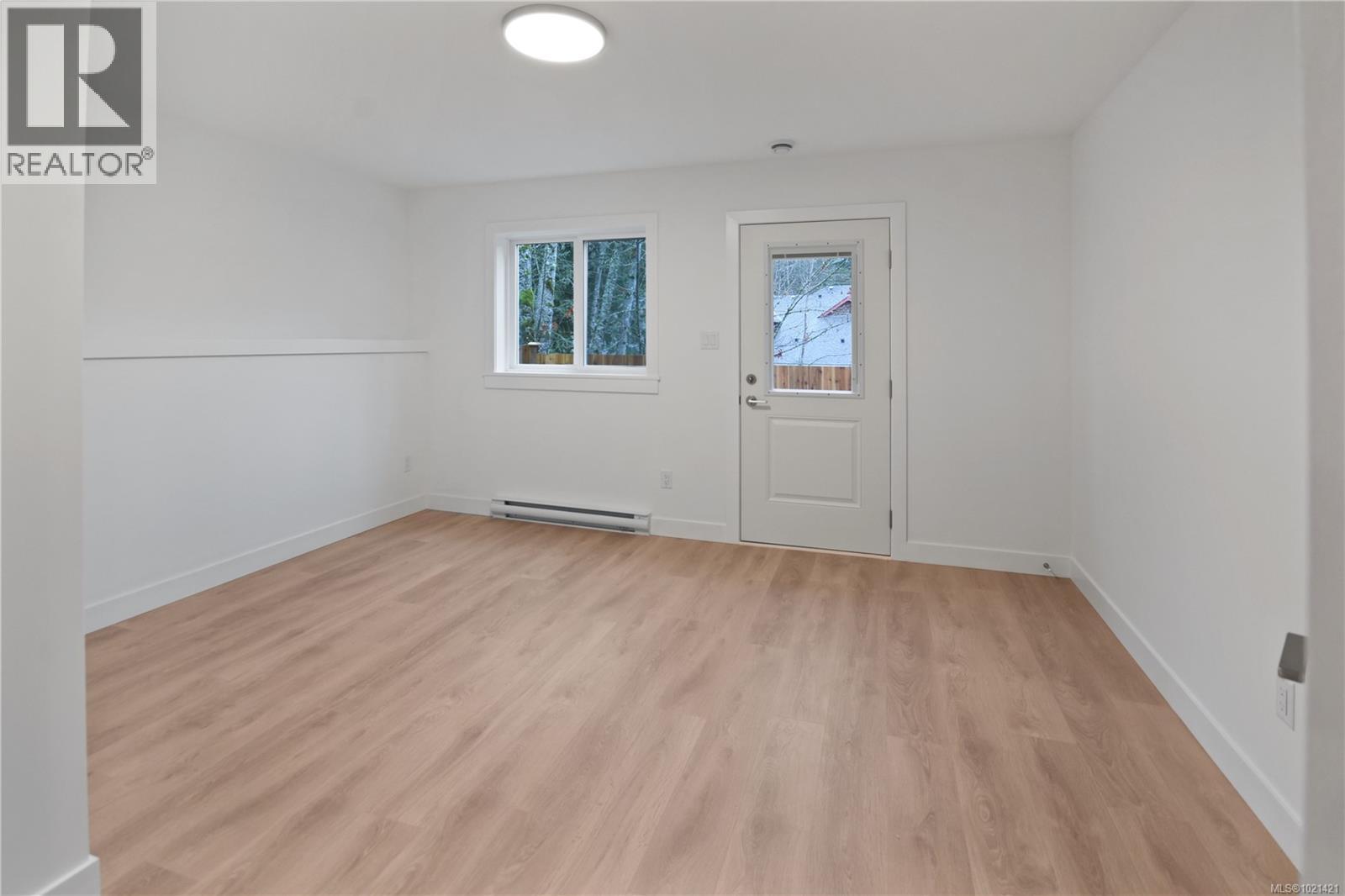 1013 Rozzano Pl, Ladysmith