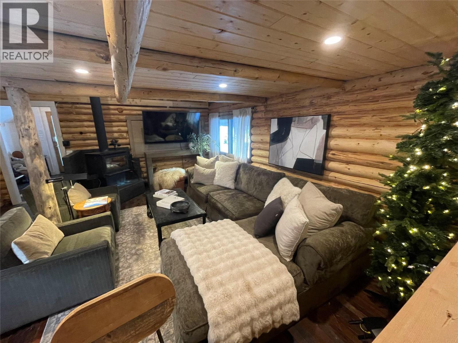 1166 APEX MOUNTAIN Road, Penticton