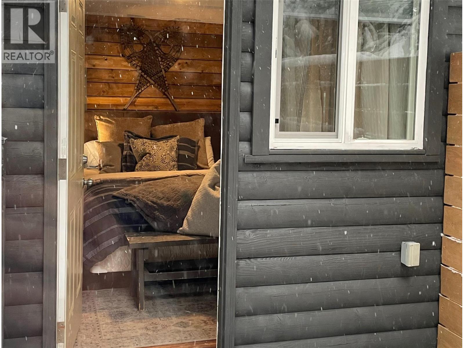 1166 APEX MOUNTAIN Road, Penticton