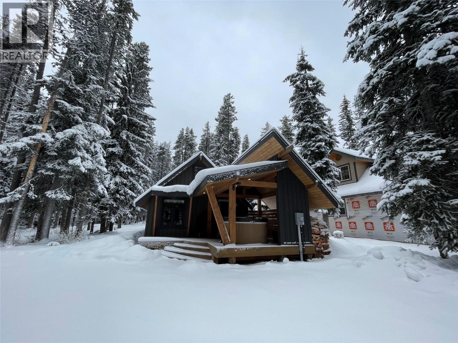 1166 APEX MOUNTAIN Road, Penticton