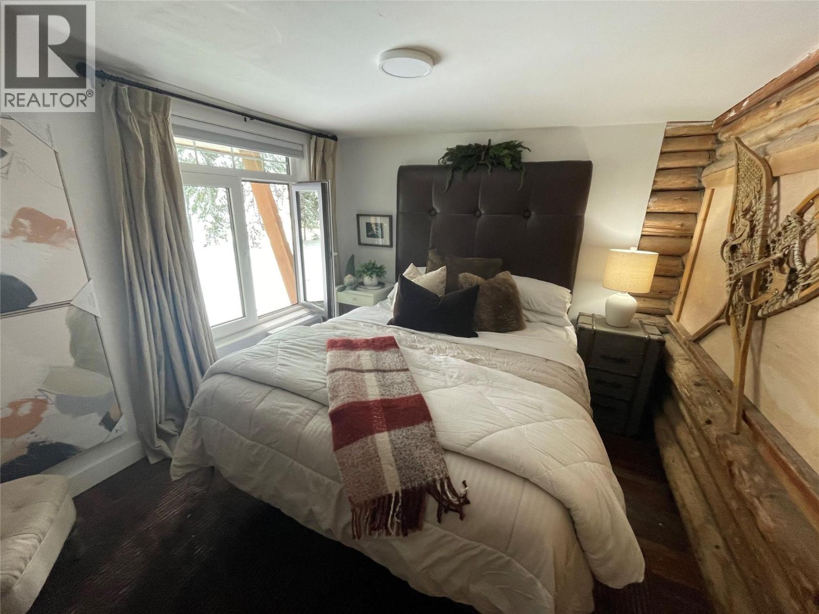 1166 APEX MOUNTAIN Road, Penticton