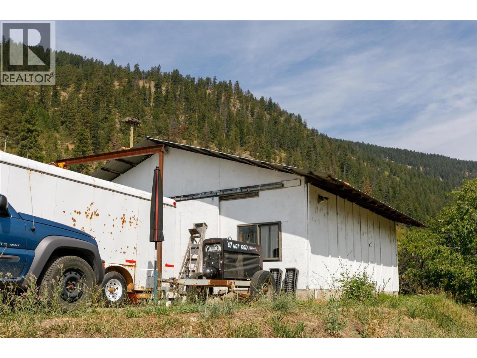  16821 Owl's Nest Road, Oyama