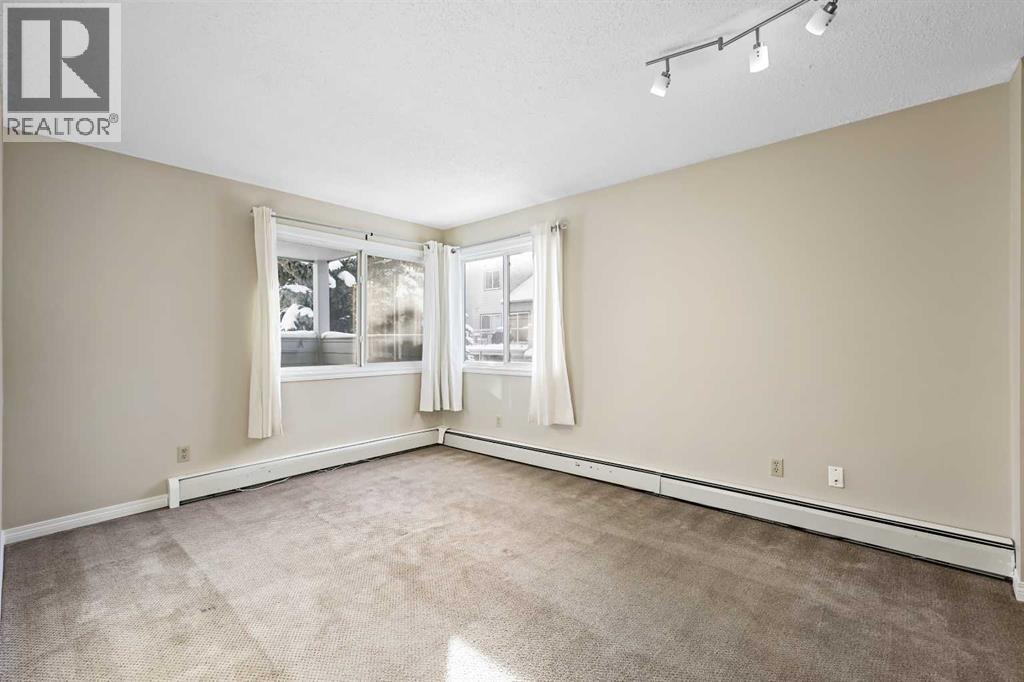 Single Family House for Sale in   Glamis Drive SW Glamorgan Calgary 