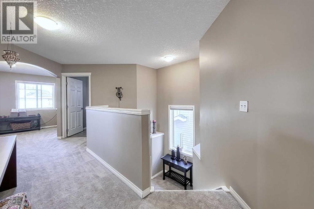 Single Family House for Sale in  Everwoods Road SW Evergreen Calgary 