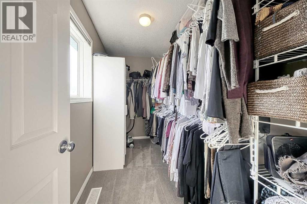 Single Family House for Sale in  Everwoods Road SW Evergreen Calgary 