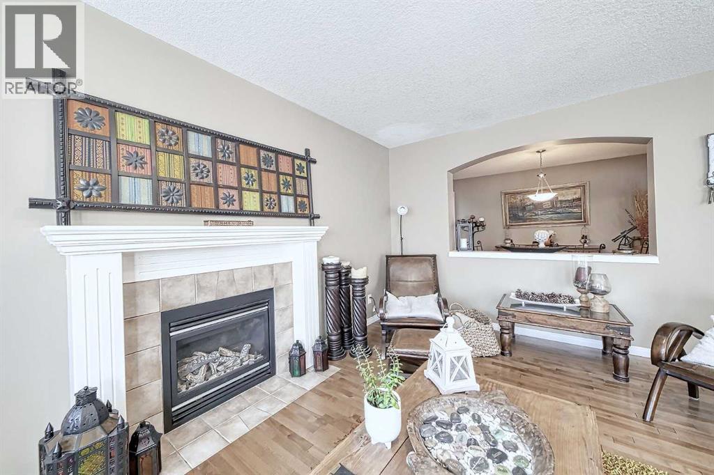 Single Family House for Sale in  Everwoods Road SW Evergreen Calgary 