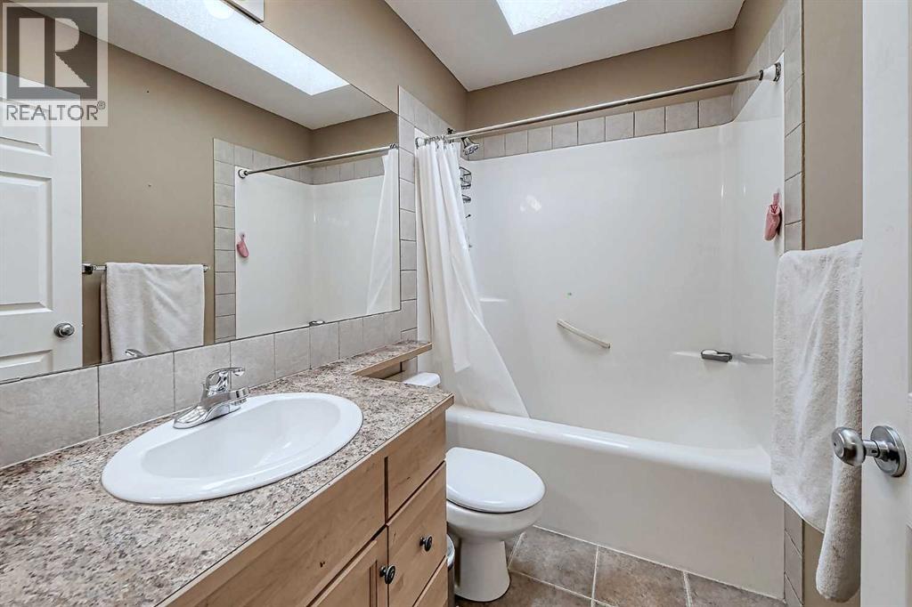 Single Family House for Sale in  Everwoods Road SW Evergreen Calgary 