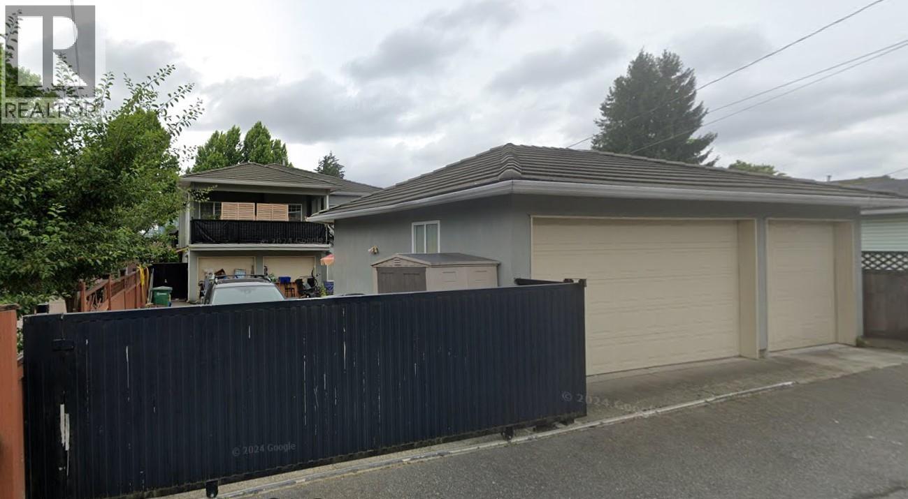 4407 PARKER STREET - Photo 3 of 4, Burnaby, British Columbia