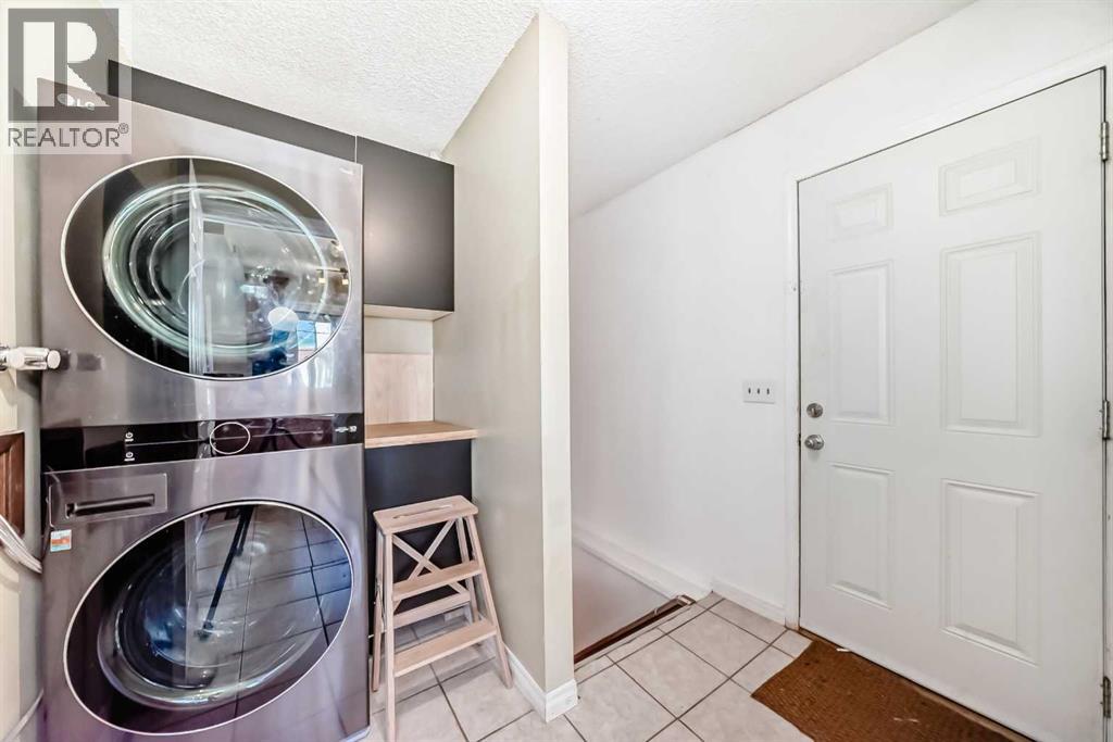 Single Family House Bungalow for Sale in  Castleglen Crescent NE Castleridge Calgary 