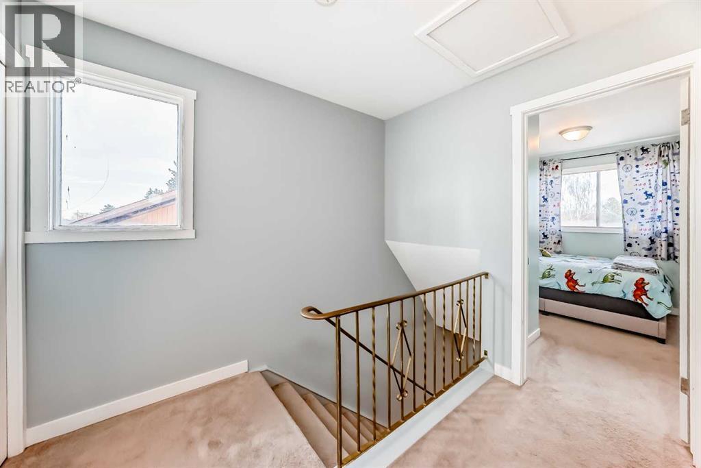 Single Family House for Sale in  Whitewood Place NE Whitehorn Calgary 