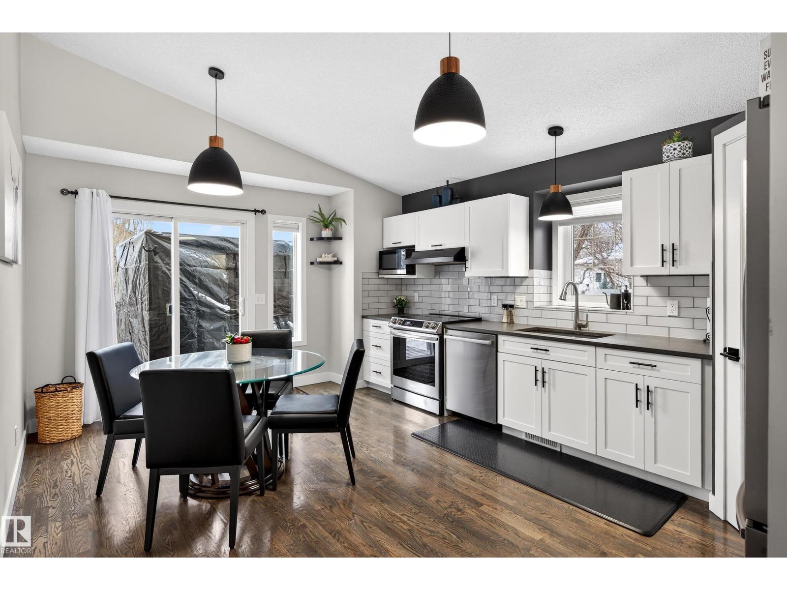 1 HUNTER PL, St. Albert