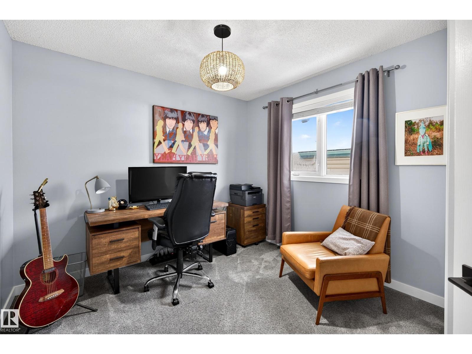 1 HUNTER PL, St. Albert