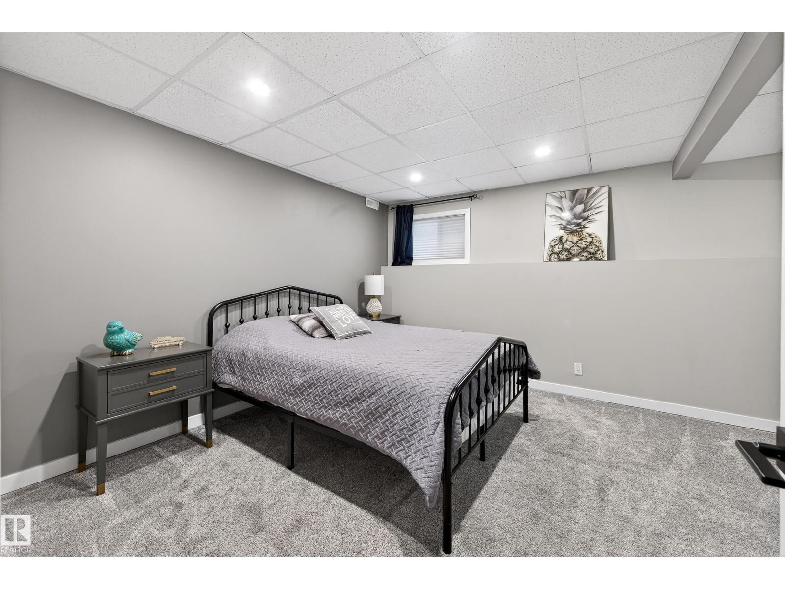 1 HUNTER PL, St. Albert