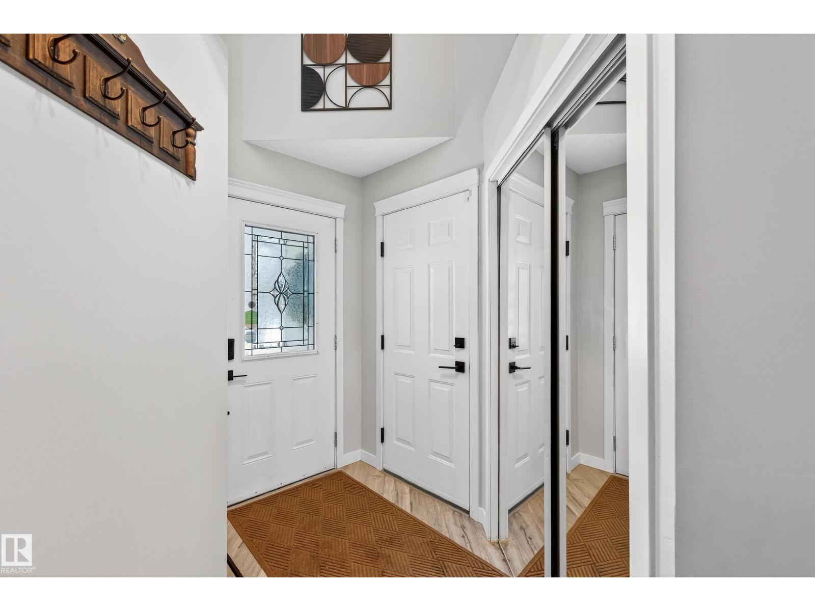 1 HUNTER PL, St. Albert