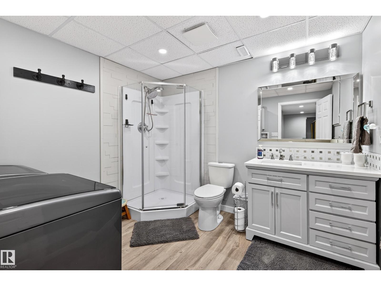 1 HUNTER PL, St. Albert