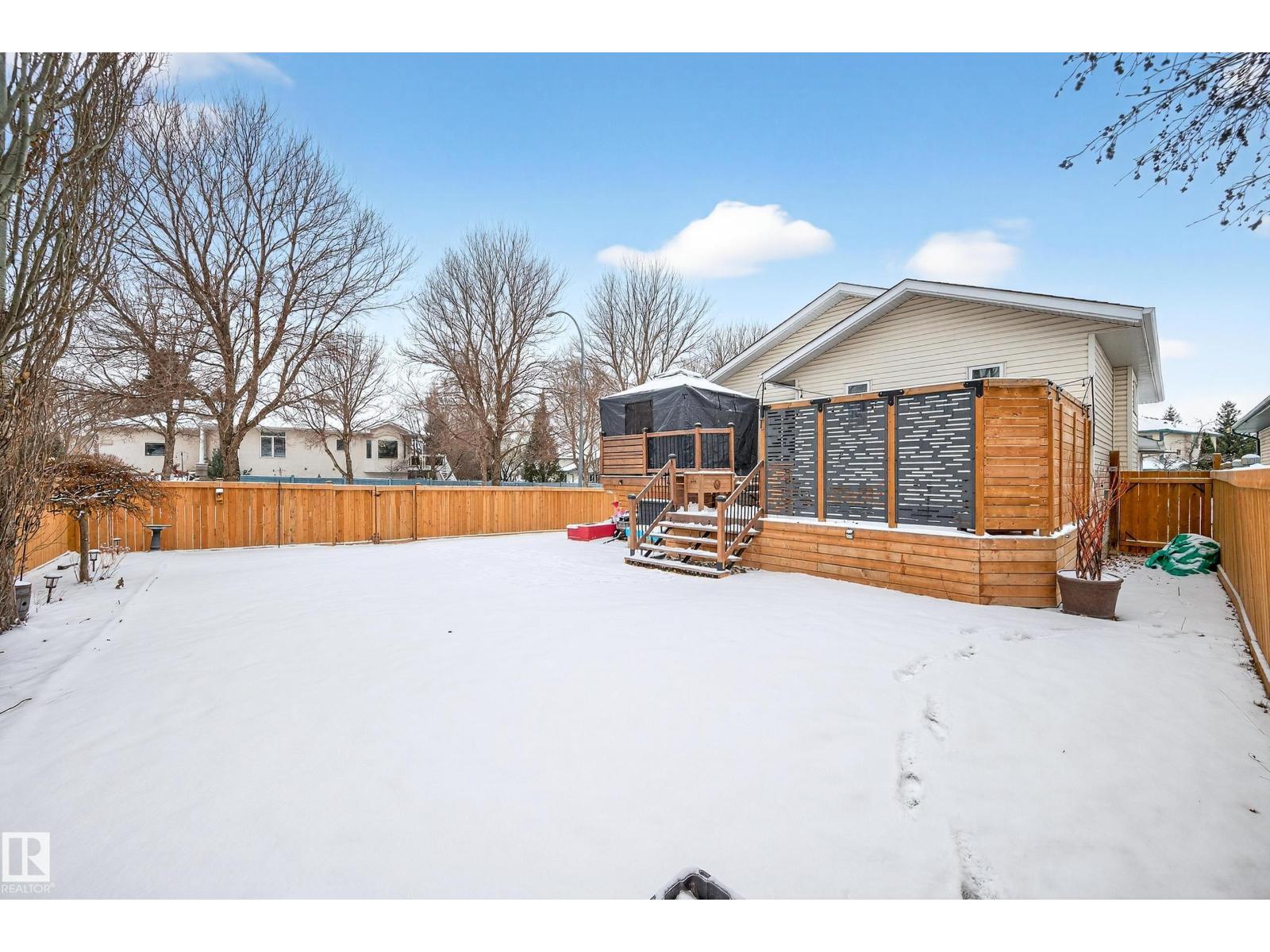 1 HUNTER PL, St. Albert