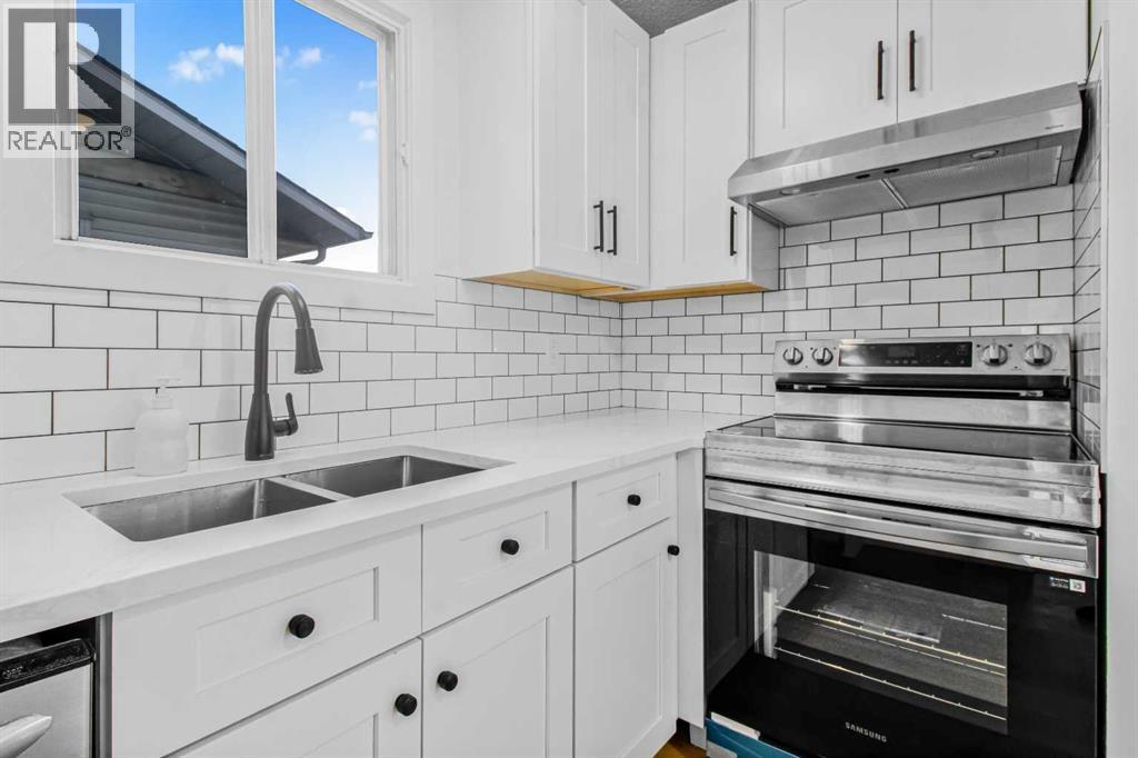 Single Family House for Sale in  Temple Drive NE Temple Calgary 