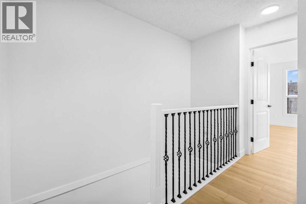 Single Family House for Sale in  Temple Drive NE Temple Calgary 