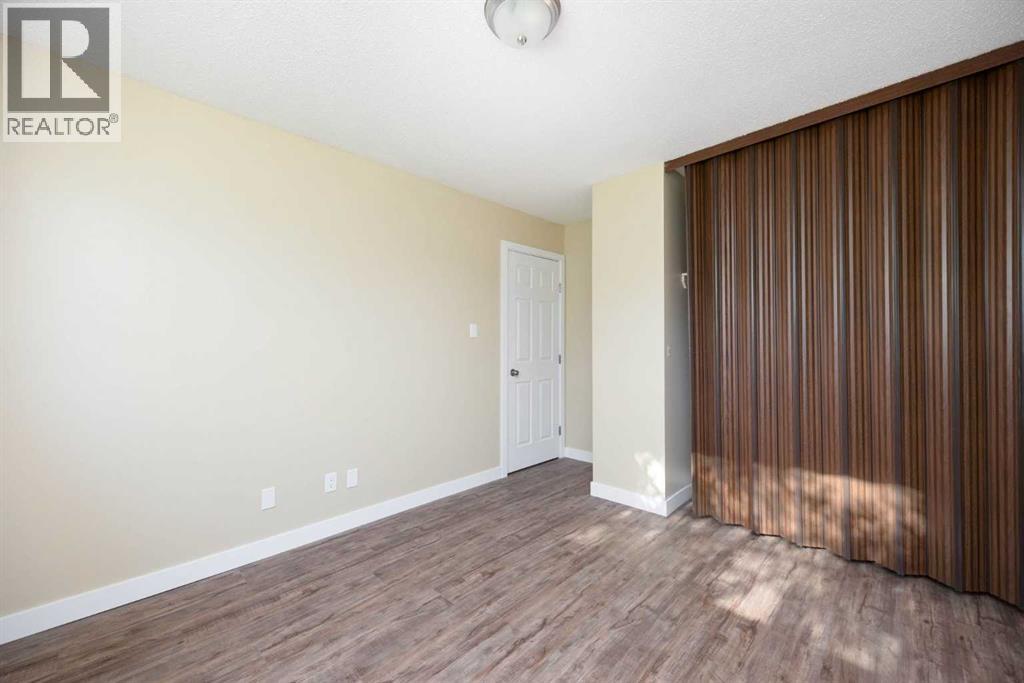 9907 Gordon Avenue, Fort McMurray