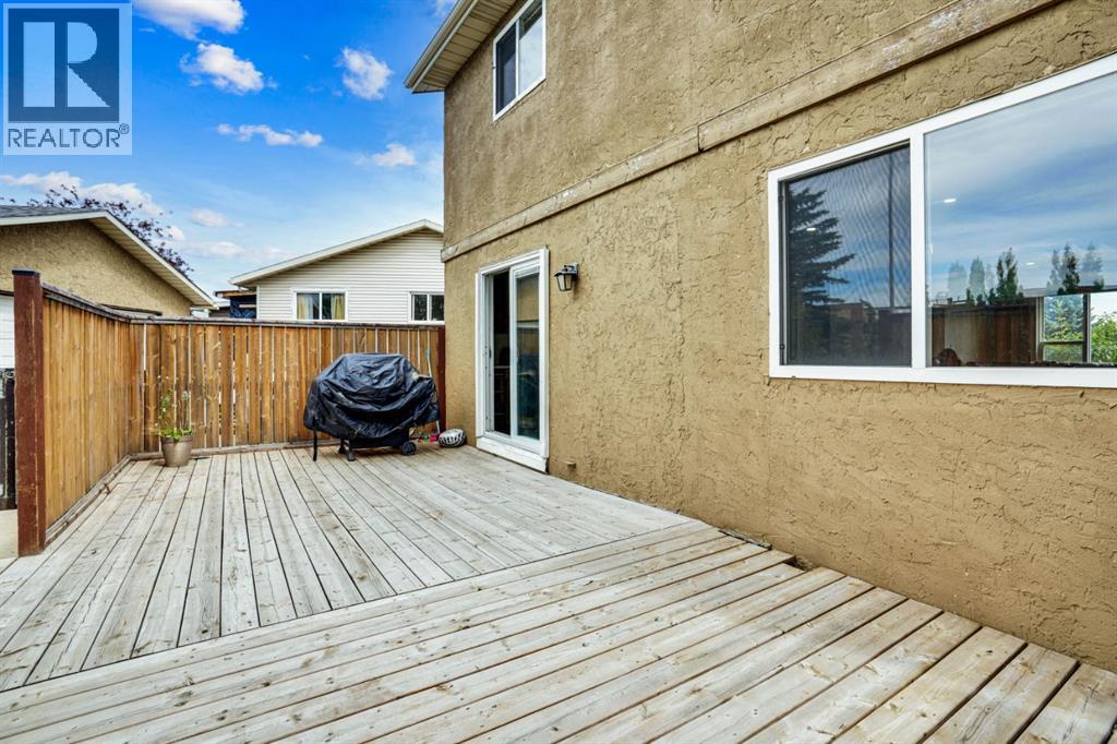 Single Family House for Sale in  Castlebrook Road NE Castleridge Calgary 