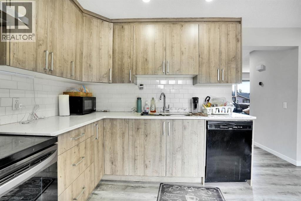 Single Family House for Sale in  Castlebrook Road NE Castleridge Calgary 