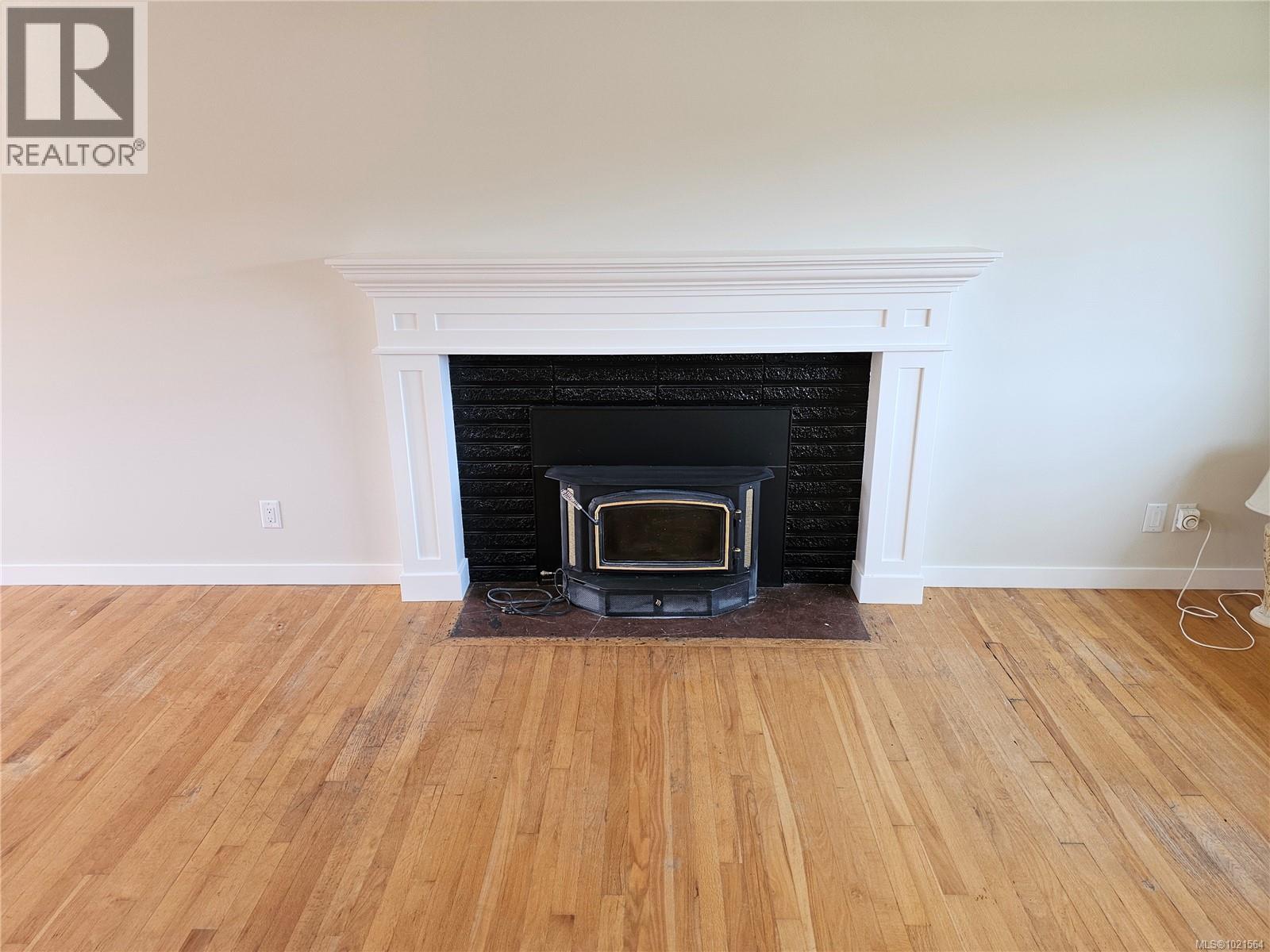 5890 CHESTERFIELD Ave, Duncan