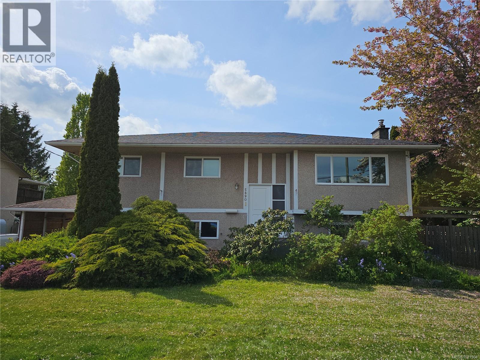 5890 CHESTERFIELD Ave, Duncan