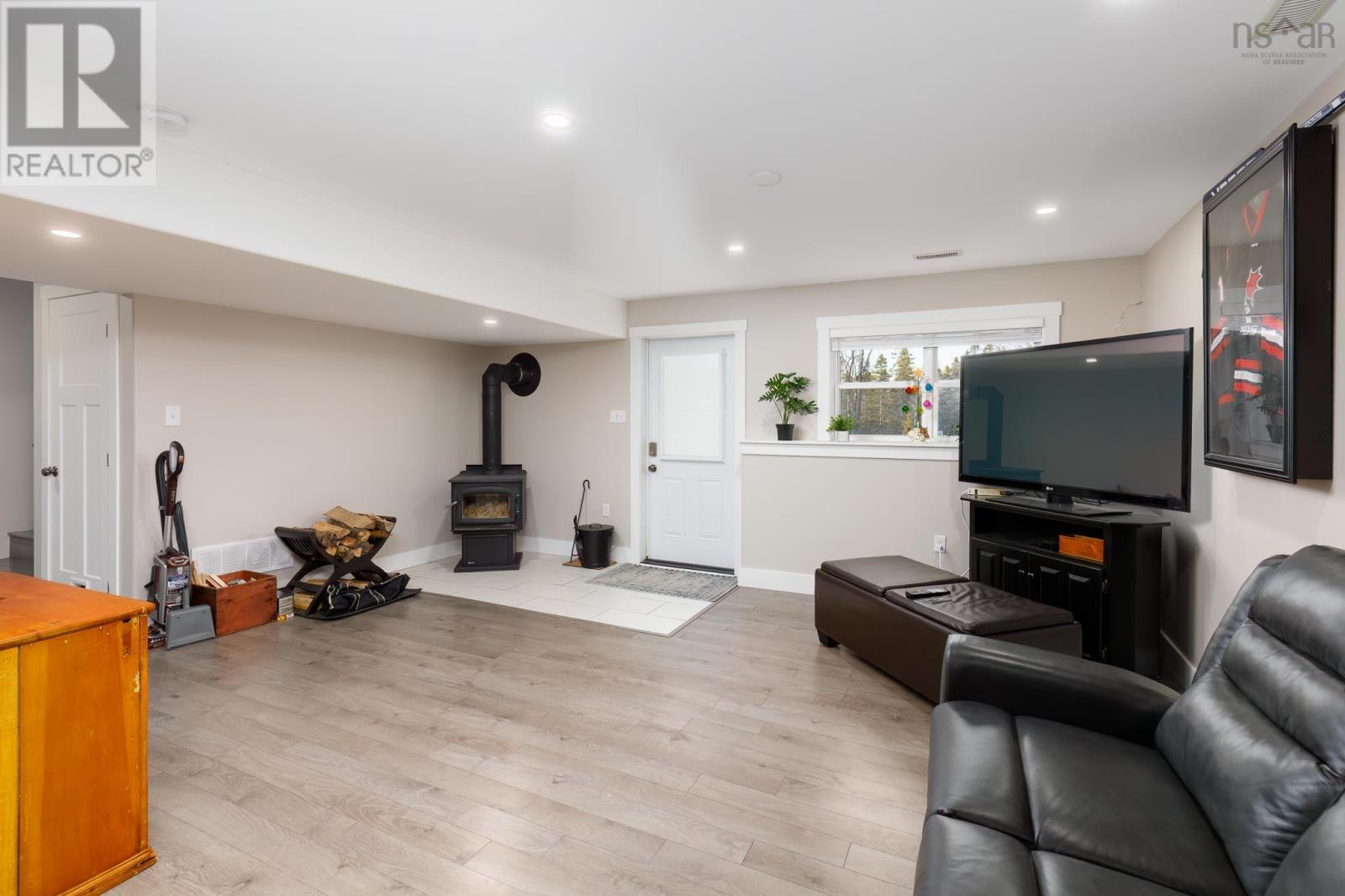 Property 38 of 46 of 4566 St Margarets Bay Road