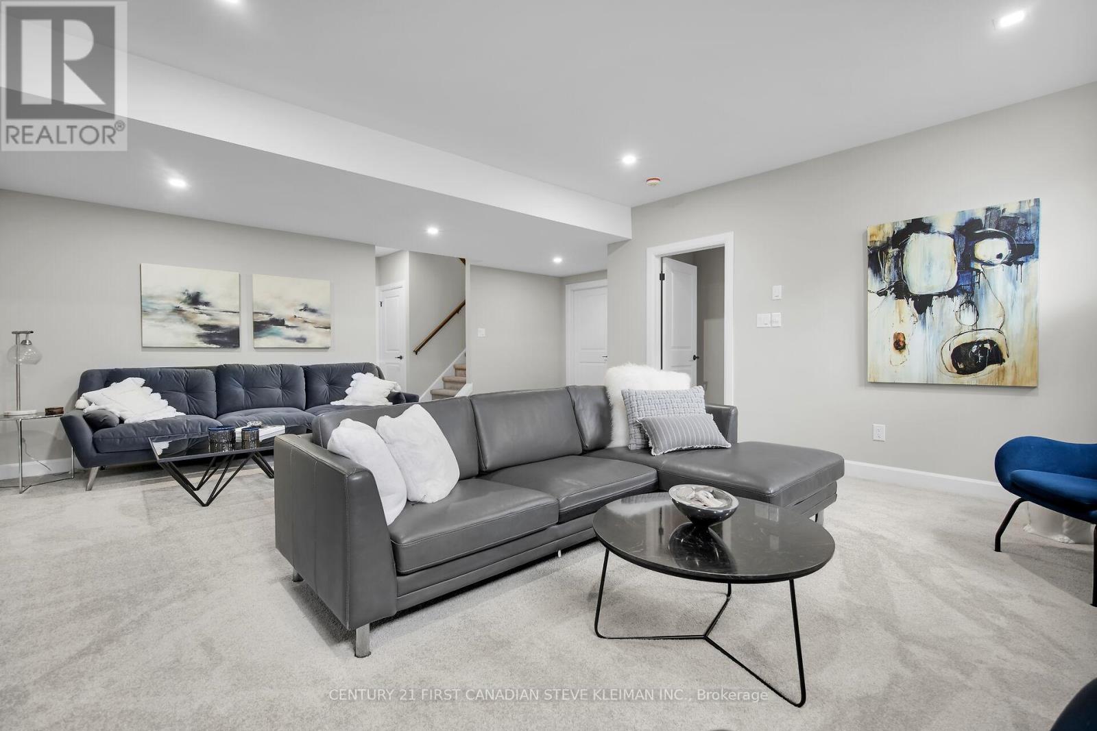 2662 BUROAK DRIVE - 32