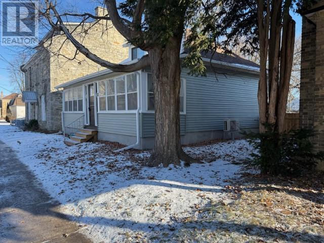 32 D'ARCY STREET - 5