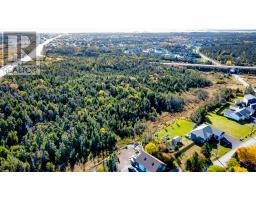 1061 Torbay Road thumbnail 15