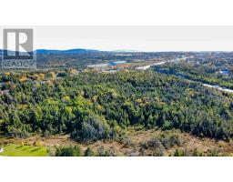1061 Torbay Road thumbnail 17