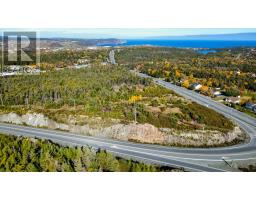 1061 Torbay Road thumbnail 3