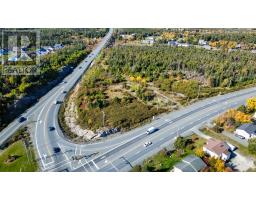 1061 Torbay Road thumbnail 5