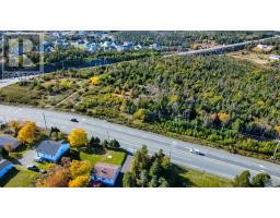 1061 Torbay Road thumbnail 6