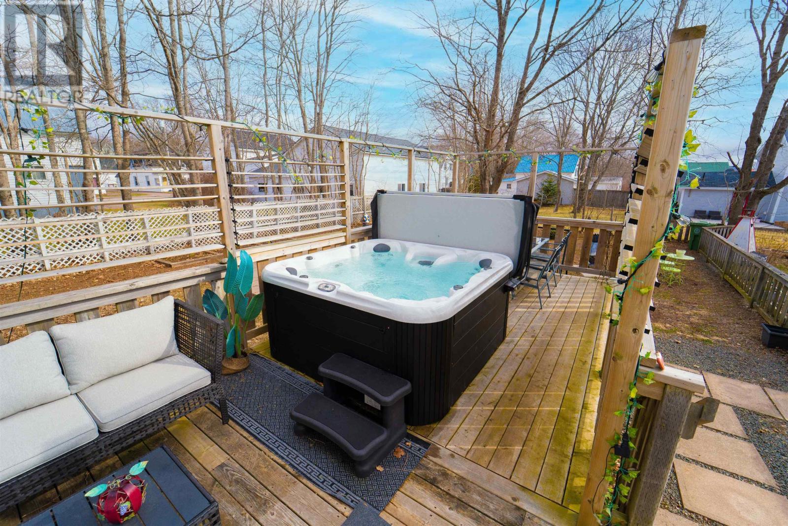 Property 7 of 50 of 33 Pleasant Street