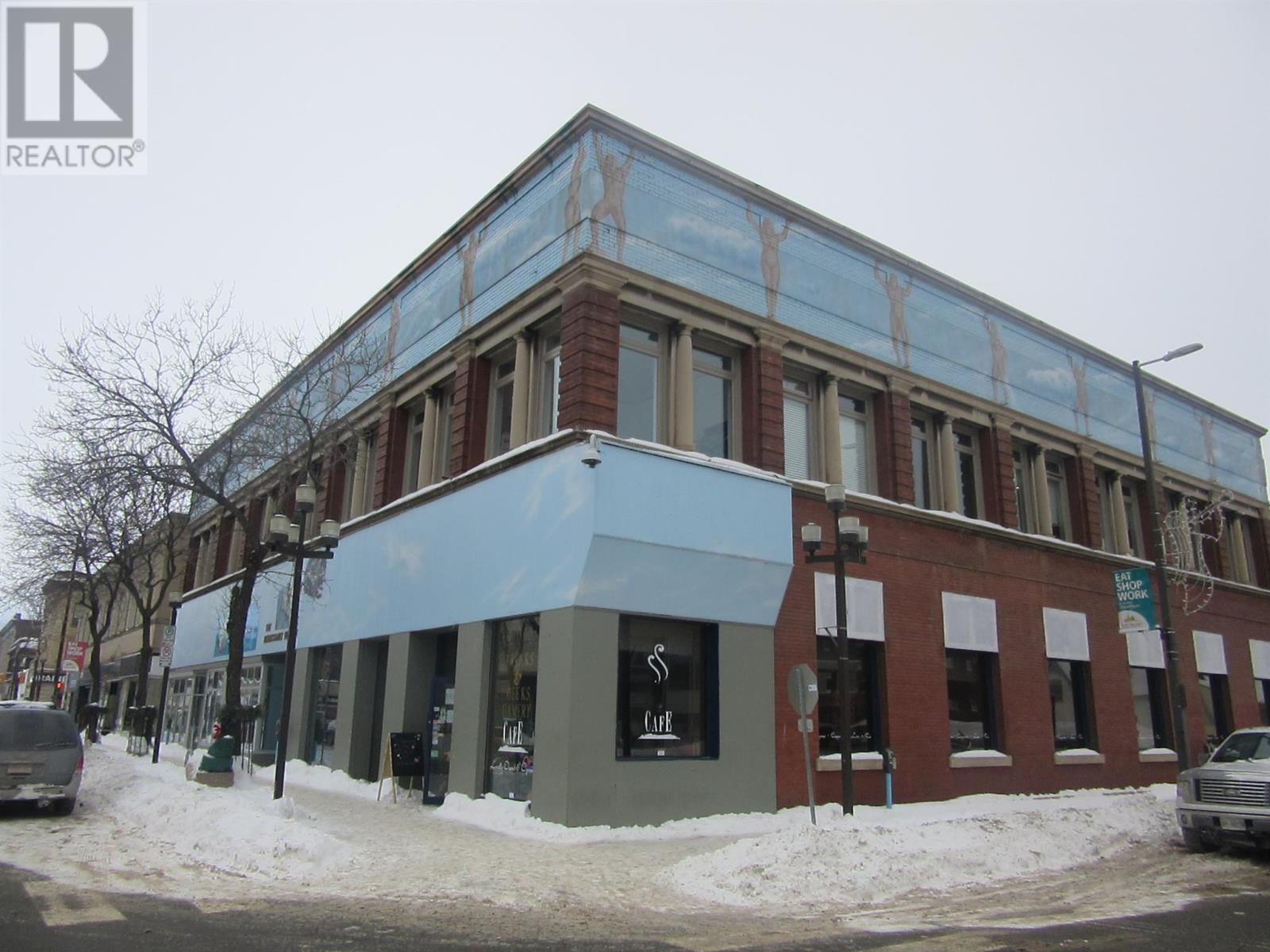 510-512 Victoria AVE