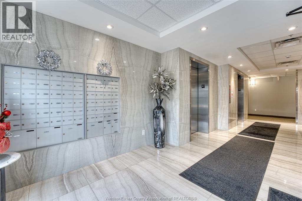 728 BROWNSTONE Unit# 204 - Photo 4 of 23, Lakeshore, Ontario