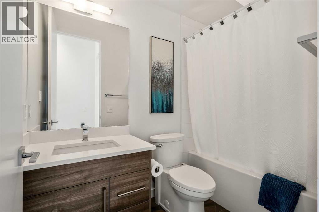 Single Family House for Sale in   Avenue SW North Glenmore Park Calgary 