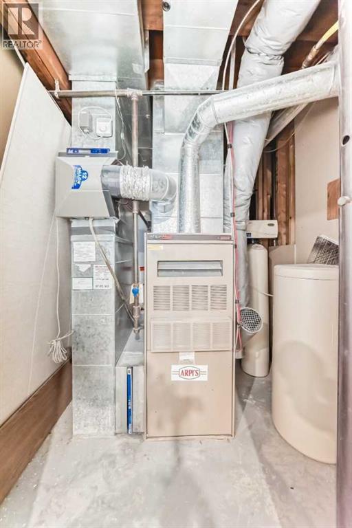 Single Family House for Sale in  Douglas Woods Hill SE Douglasdale/Glen Calgary 