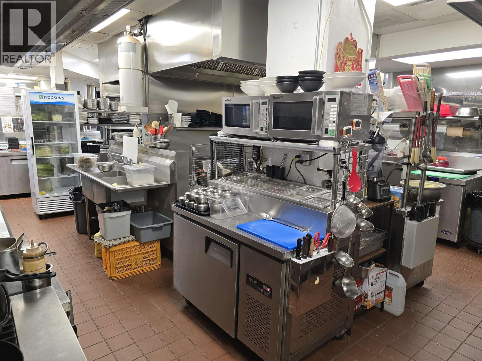 Business in Burnaby - Image 14