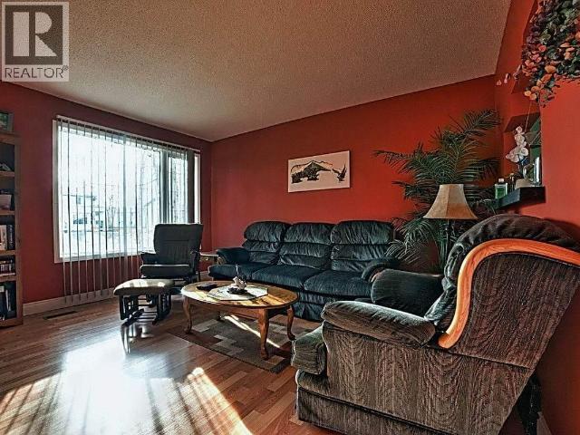 148 & 150 DAWSON DRIVE - 21