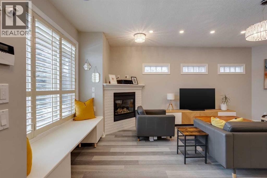 Single Family House for Sale in    Avenue NE Tuxedo Park Calgary 