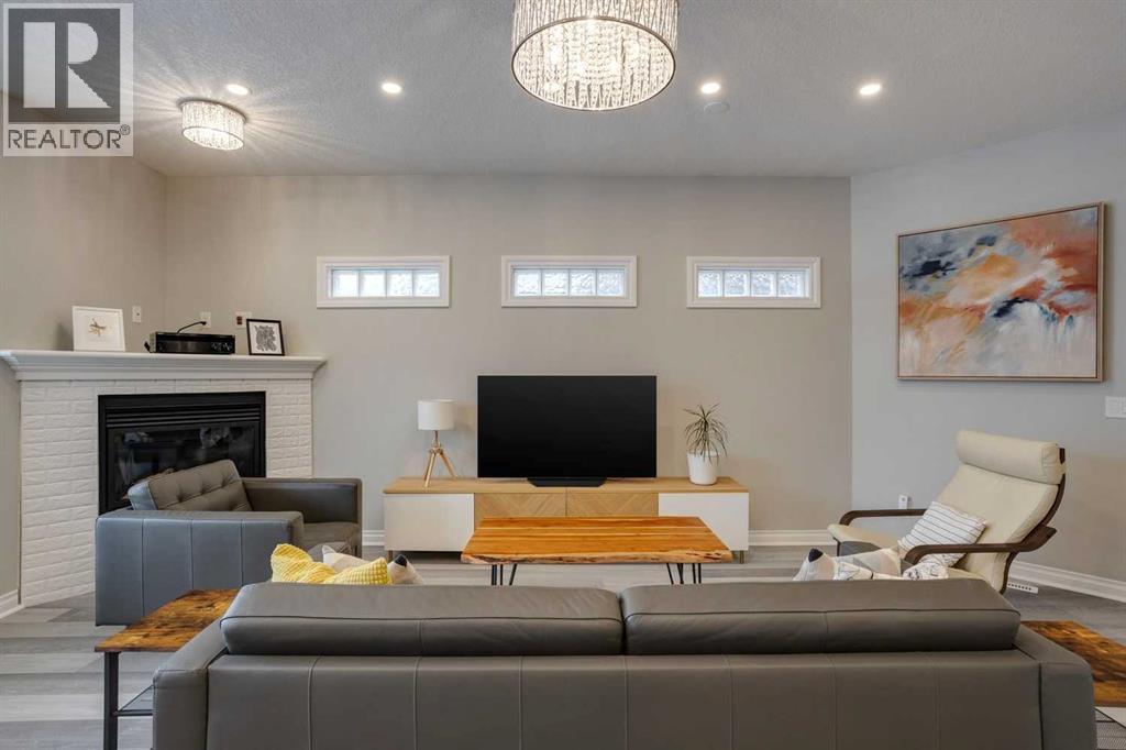 Single Family House for Sale in    Avenue NE Tuxedo Park Calgary 