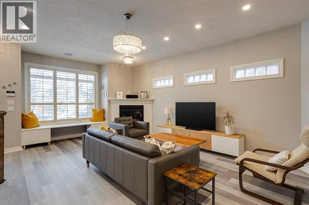 Single Family House for Sale in    Avenue NE Tuxedo Park Calgary 